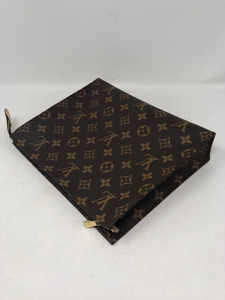 Louis Vuitton Toiletry Pouch 26 at 1stDibs louis vuitton toiletry