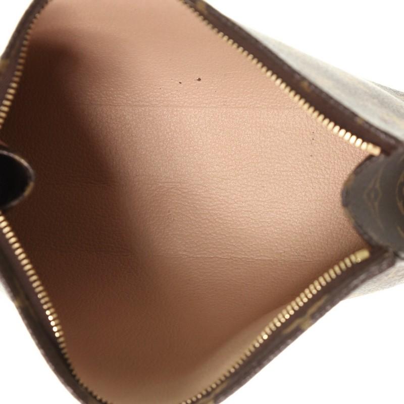 Women's or Men's Louis Vuitton Toiletry Pouch Monogram Canvas 19