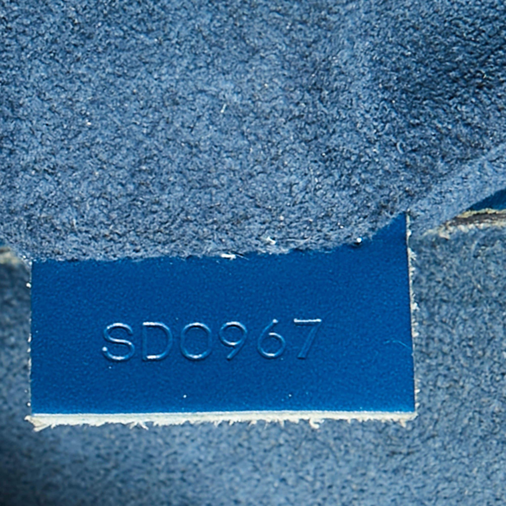 Louis Vuitton Toledo Blue Epi Leather Alma PM Bag For Sale 7