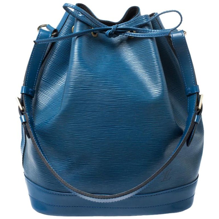 LOUIS VUITTON LV Noe GM Drawstring Shoulder Bag Epi Leather Blue