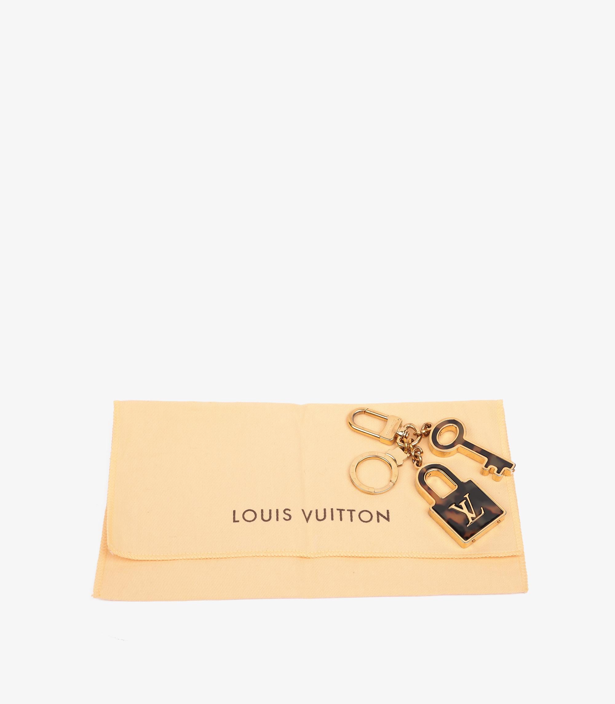 Louis Vuitton Tortoise & Gold Tone Confidence Bag Charm Keyring In Excellent Condition In Bishop's Stortford, Hertfordshire