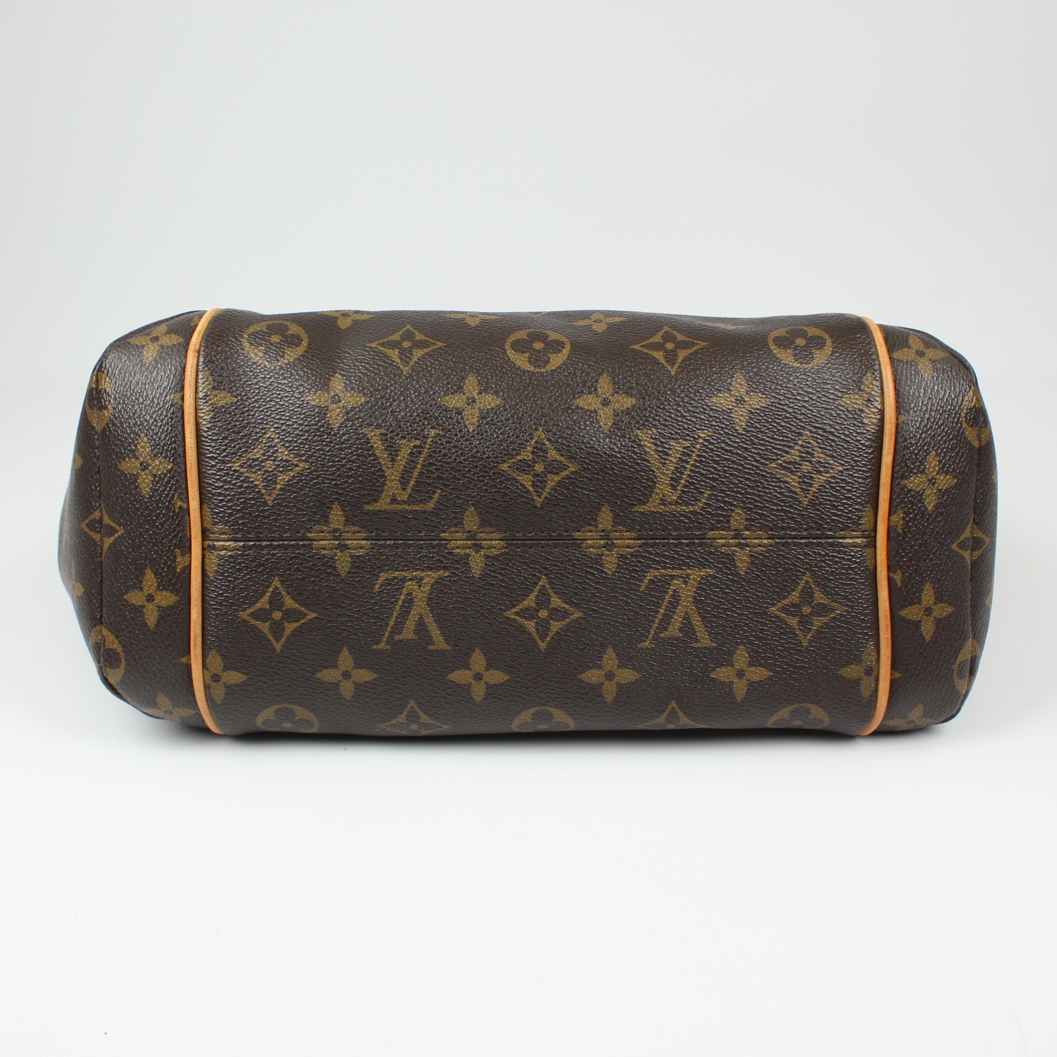 Louis Vuitton Totally Handbag in Leather For Sale 9