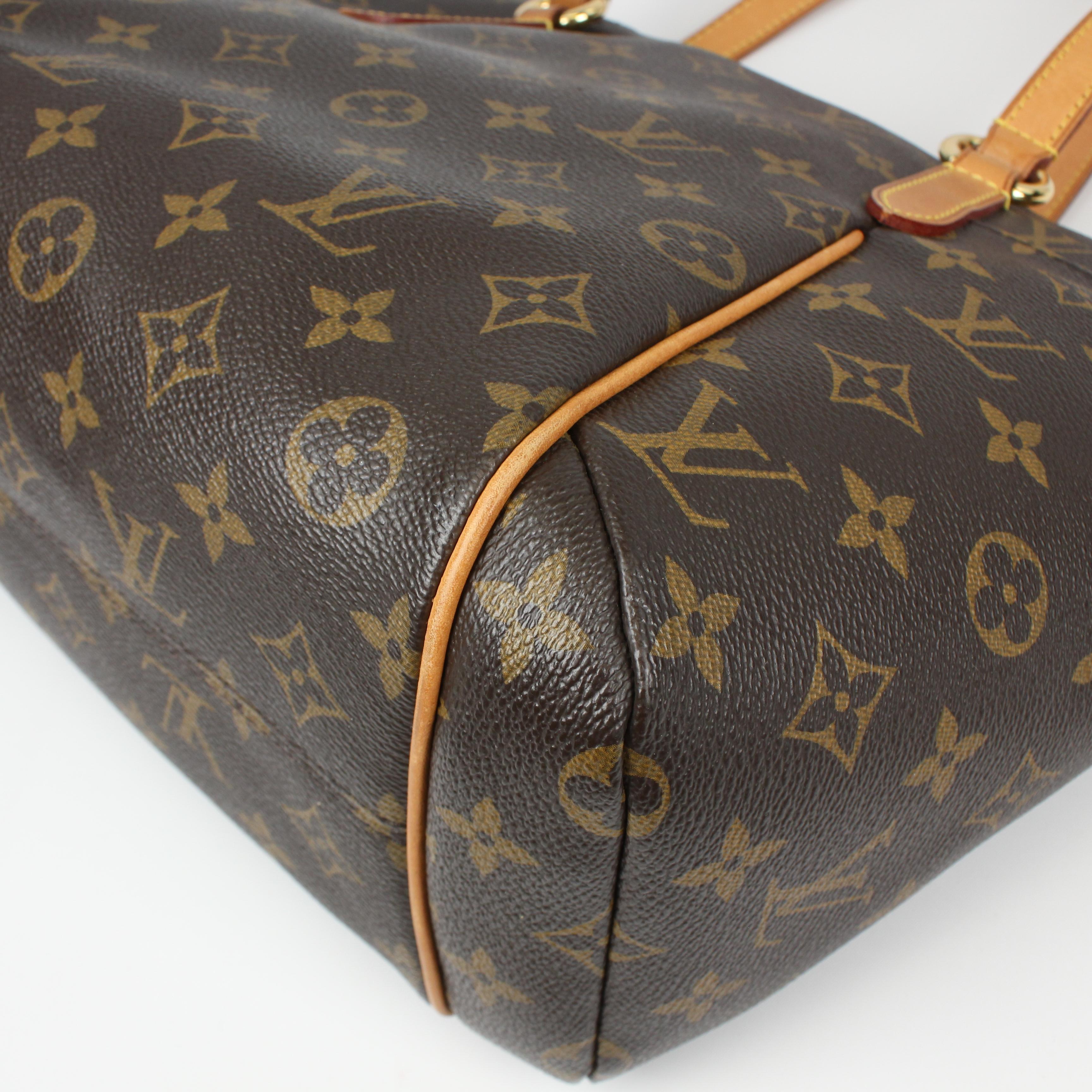 Louis Vuitton Totally Handbag in Leather For Sale 11