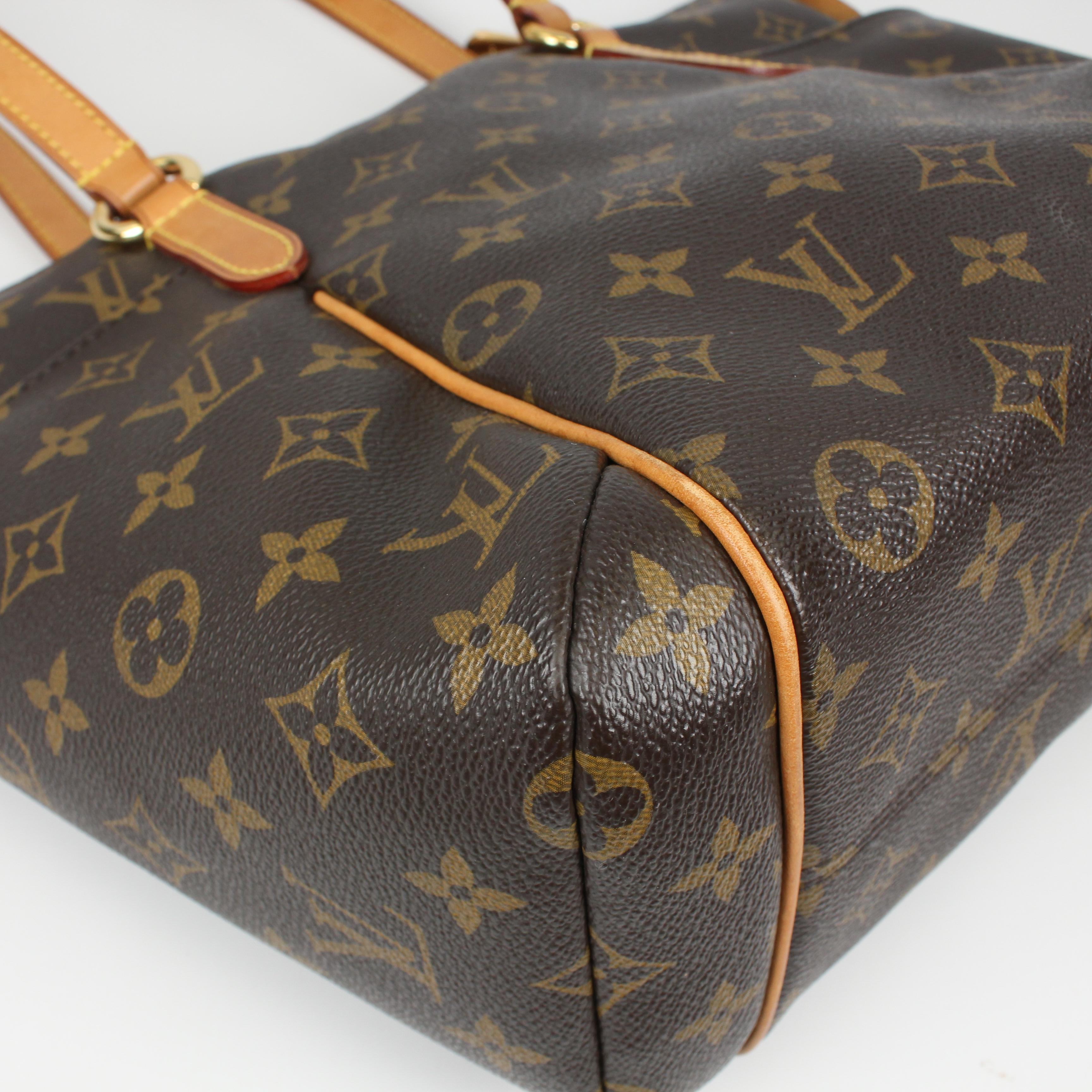 Louis Vuitton Totally Handbag in Leather For Sale 12