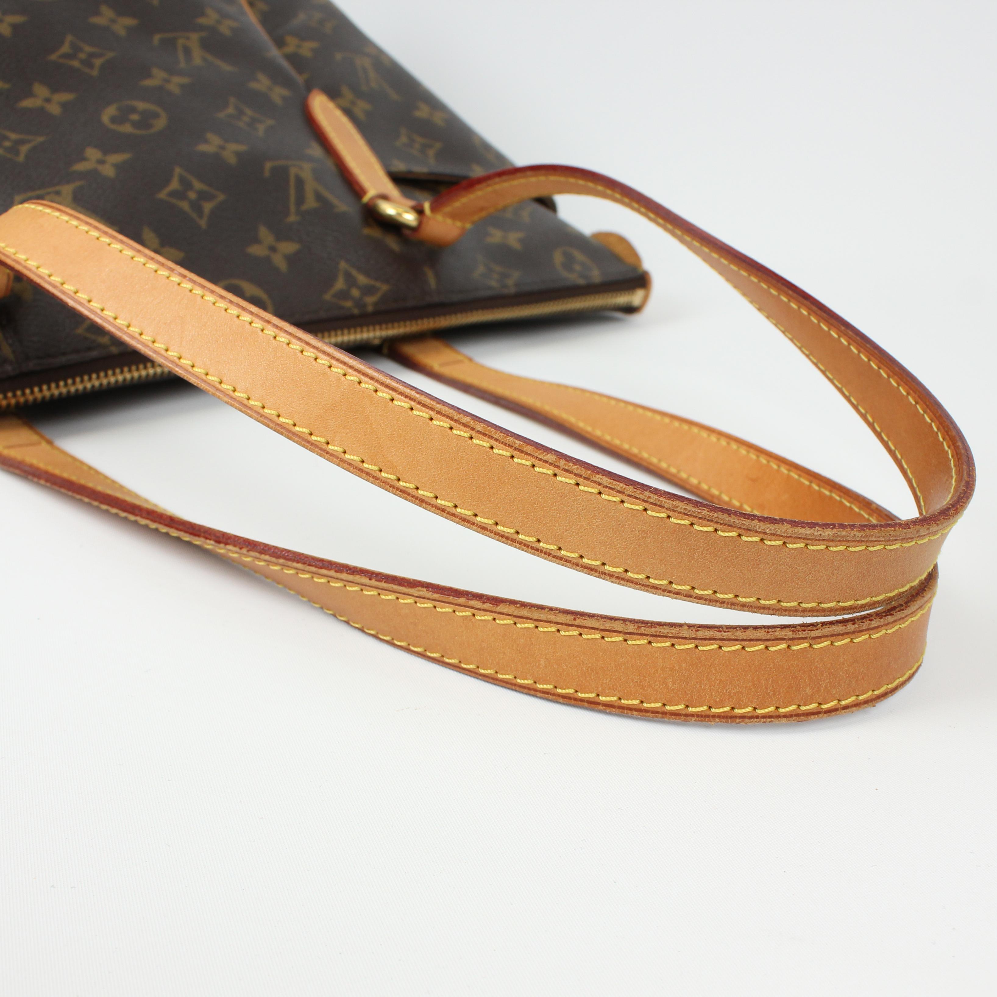 Louis Vuitton Totally Handbag in Leather For Sale 3
