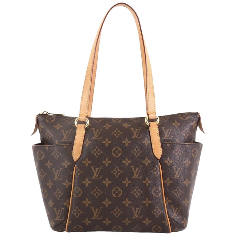 Louis Vuitton Very Zipped Tote Monogram Leather at 1stDibs