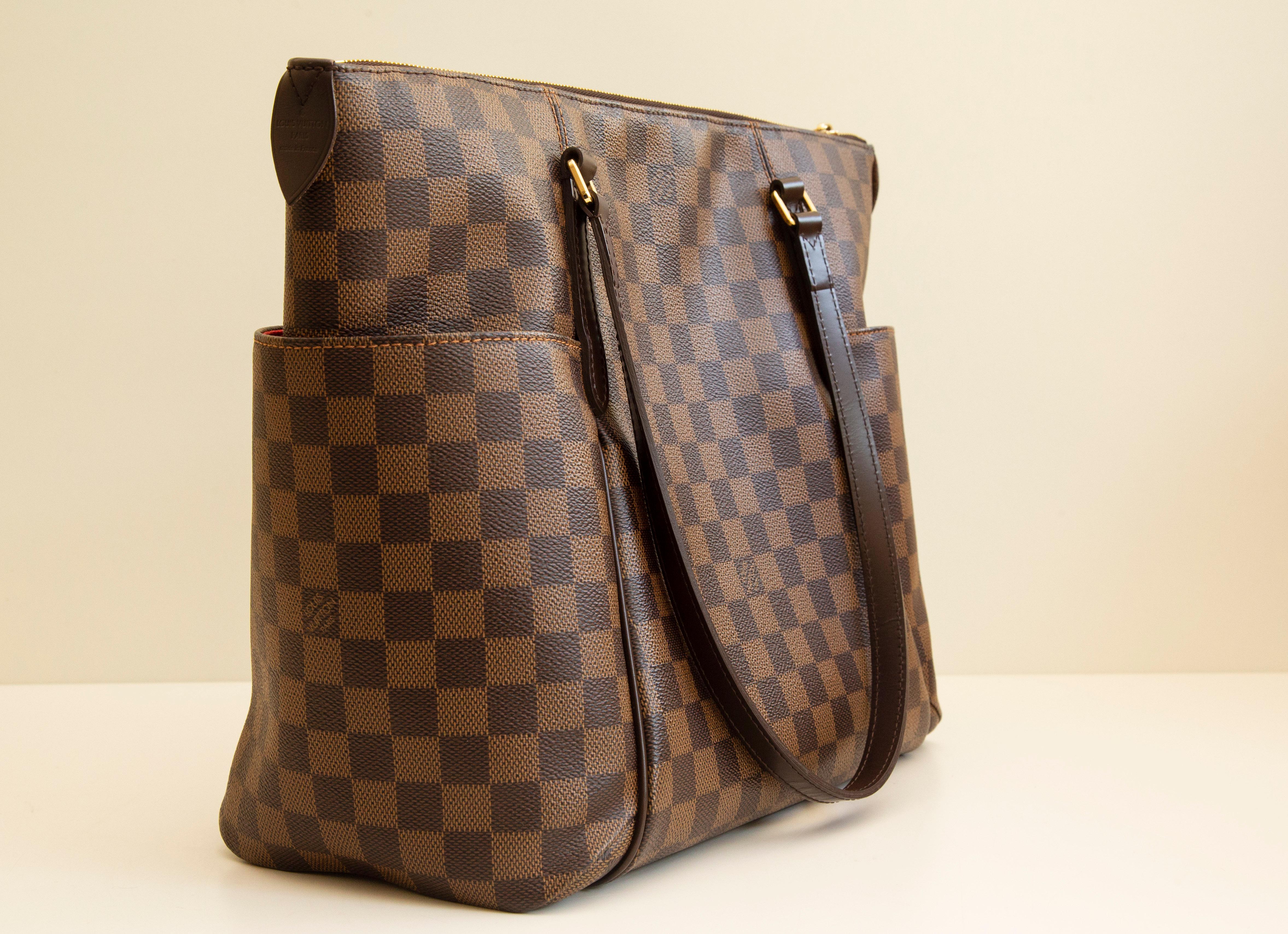 Louis Vuitton Totally MM In Damier Ebene Coated Canvas For Sale 7