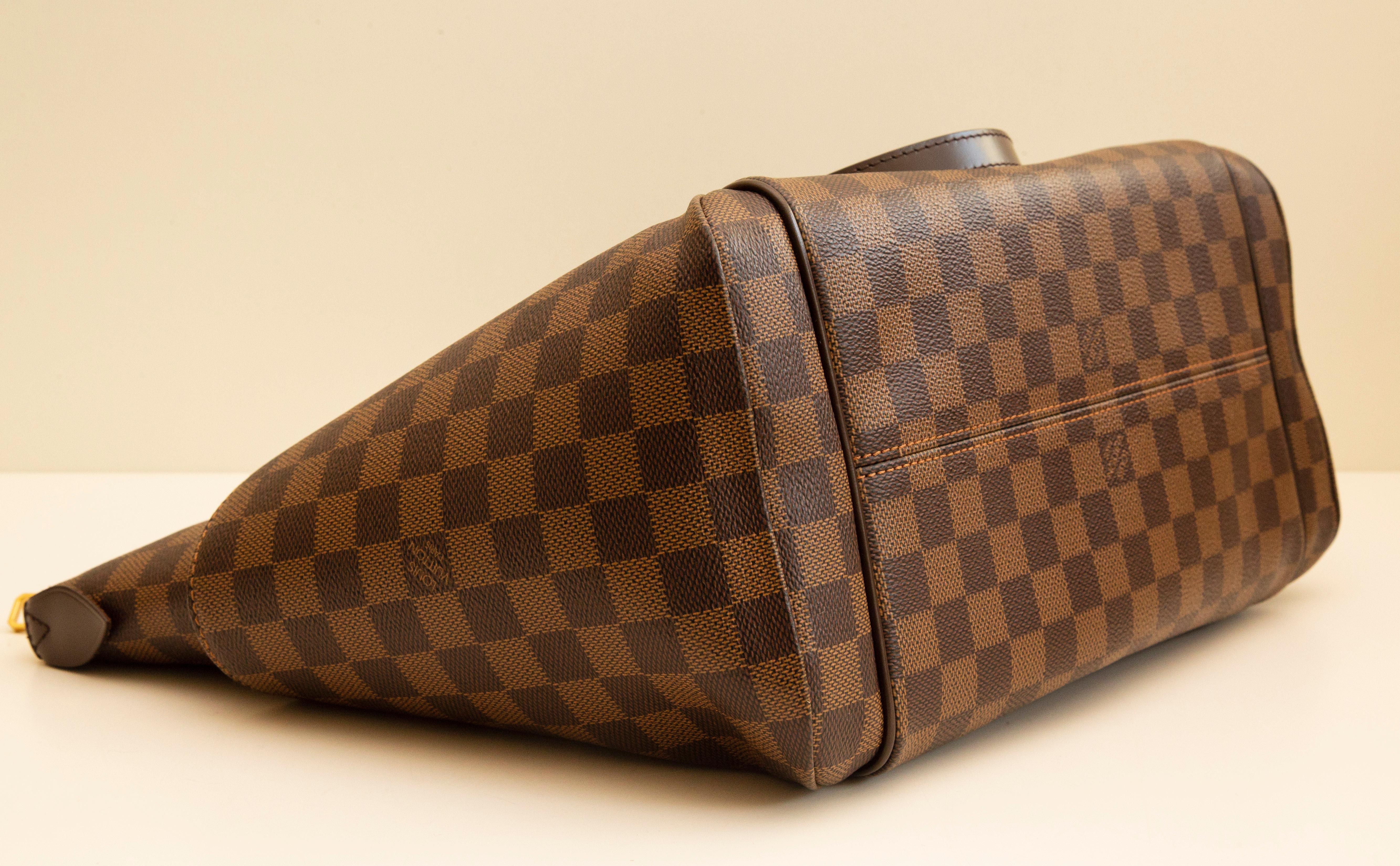 Louis Vuitton Totally MM In Damier Ebene Coated Canvas For Sale 2