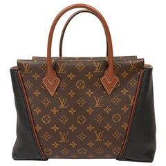 LOUIS VUITTON Tote W Bag in Toile and Leather
