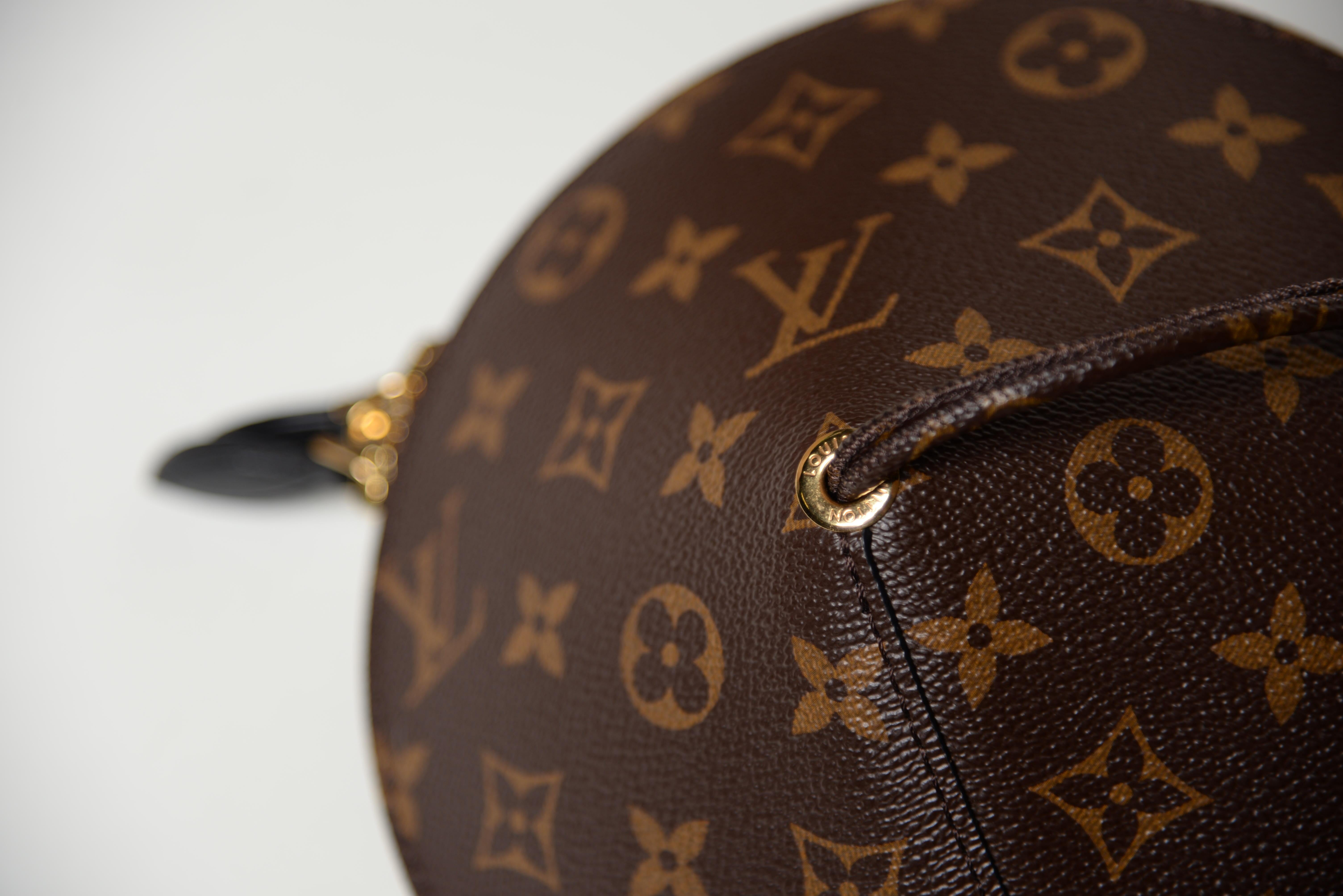 Women's or Men's Louis Vuitton Toupie NEW Monogram Limited Edition Full-Set