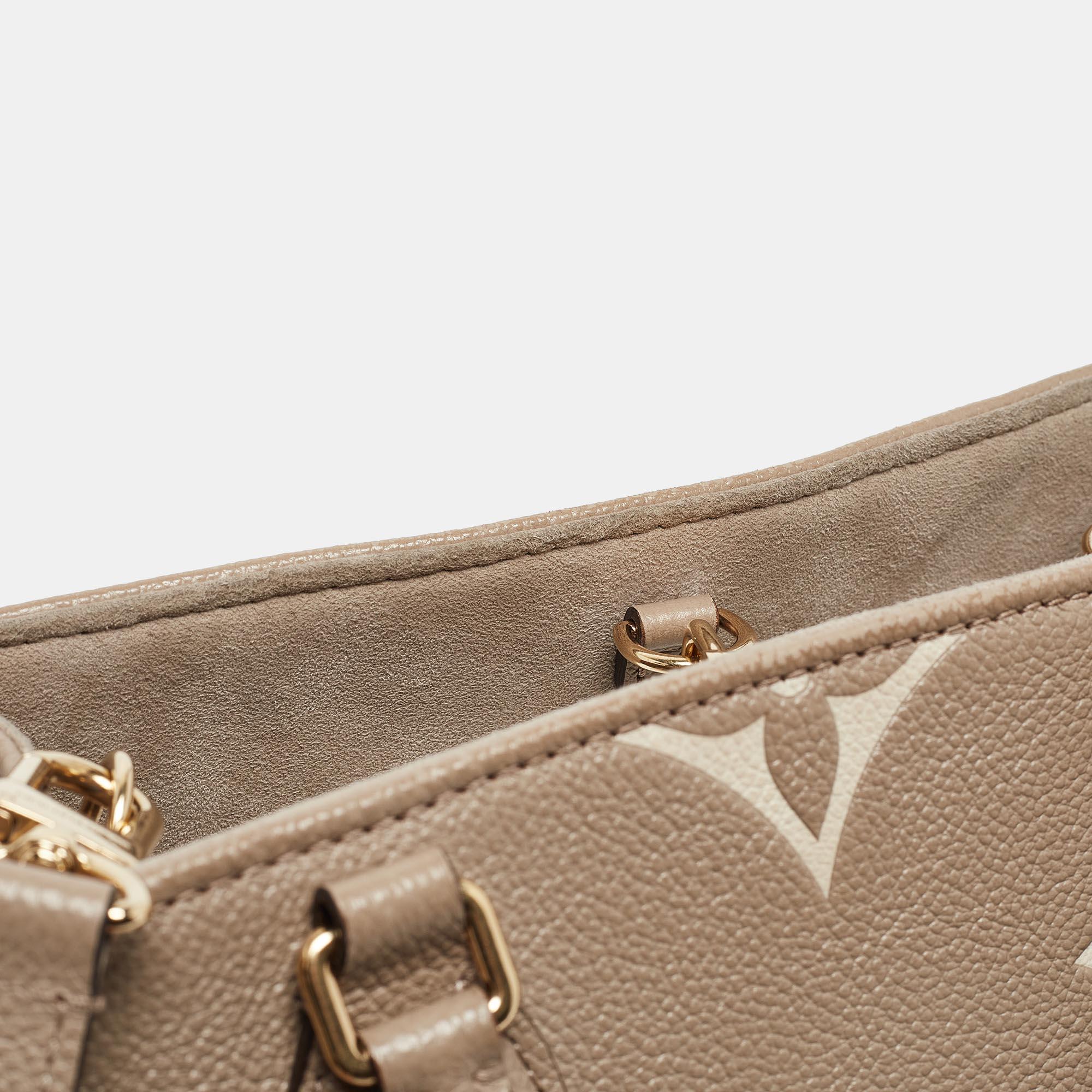 Sac cabas Onthego PM Empreinte avec monogramme tourterelle/crème Louis Vuitton 4