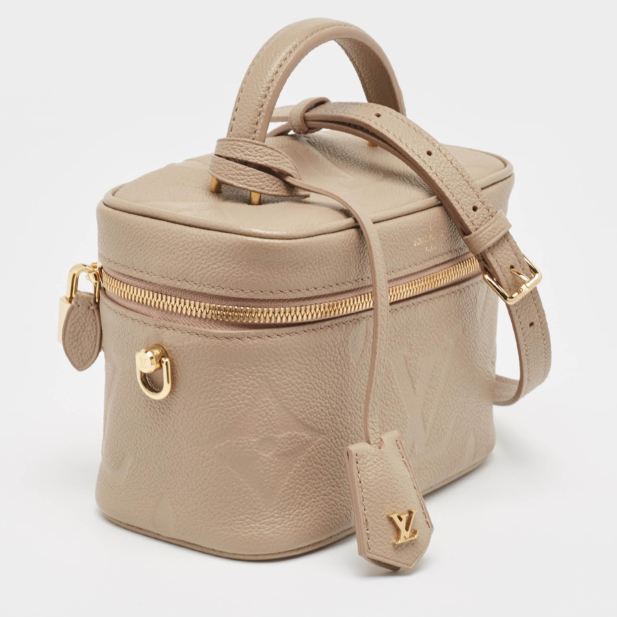 Louis Vuitton Tourterelle Empreinte Monogram Giant Vanity PM Bag In Good Condition In Dubai, Al Qouz 2