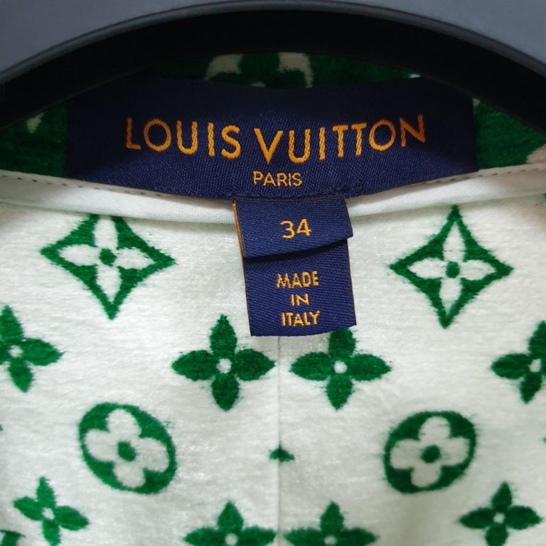 Shop Louis Vuitton MONOGRAM LOUIS VUITTON GEOMETRIC TOWELLING SHORT ROBE by  Bellaris