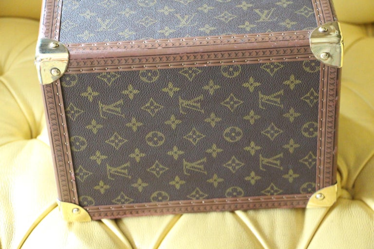 Louis Vuitton Train Case, Louis Vuitton Beauty Case at 1stDibs