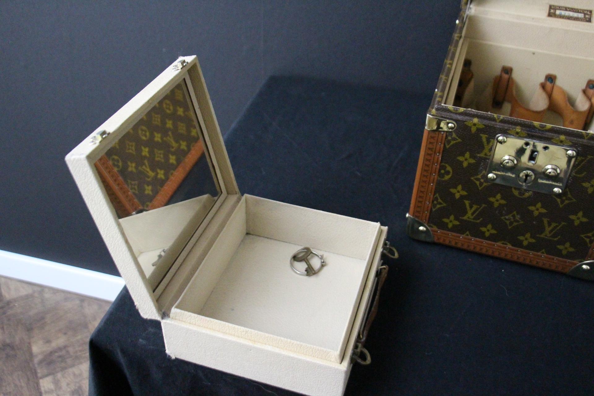Louis Vuitton Train Case, Louis Vuitton Beauty Case, Louis Vuitton Jewelry Case For Sale 7
