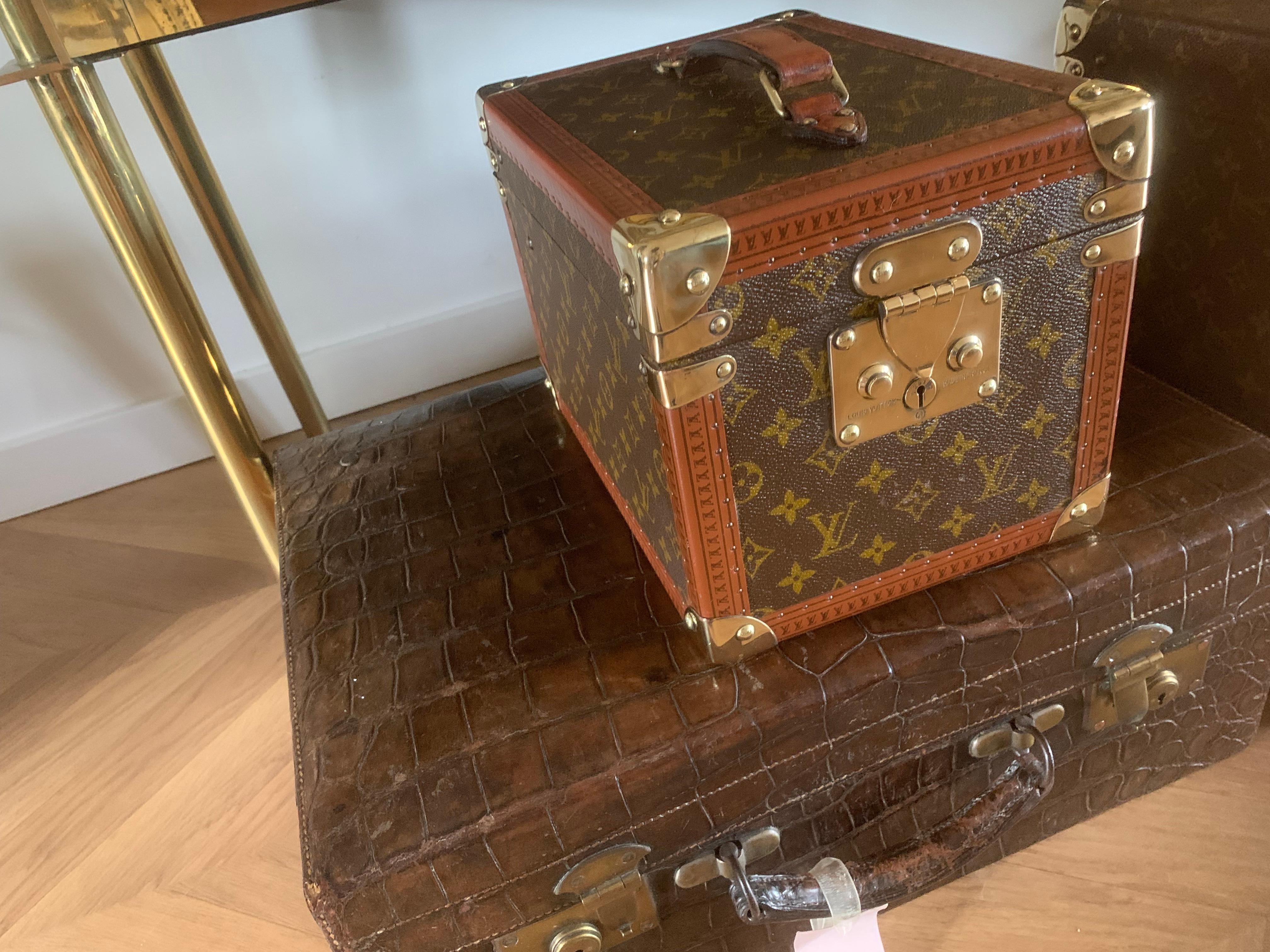 Louis Vuitton Train Case, Louis Vuitton Beauty Case, Louis Vuitton Jewelry Case For Sale 11