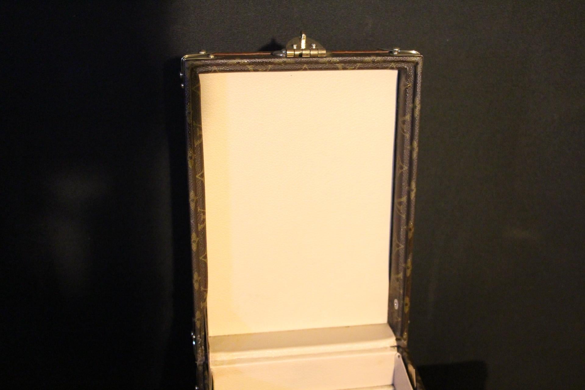 Louis Vuitton Train Case, Louis Vuitton Beauty Case, Louis Vuitton Jewelry Case 6