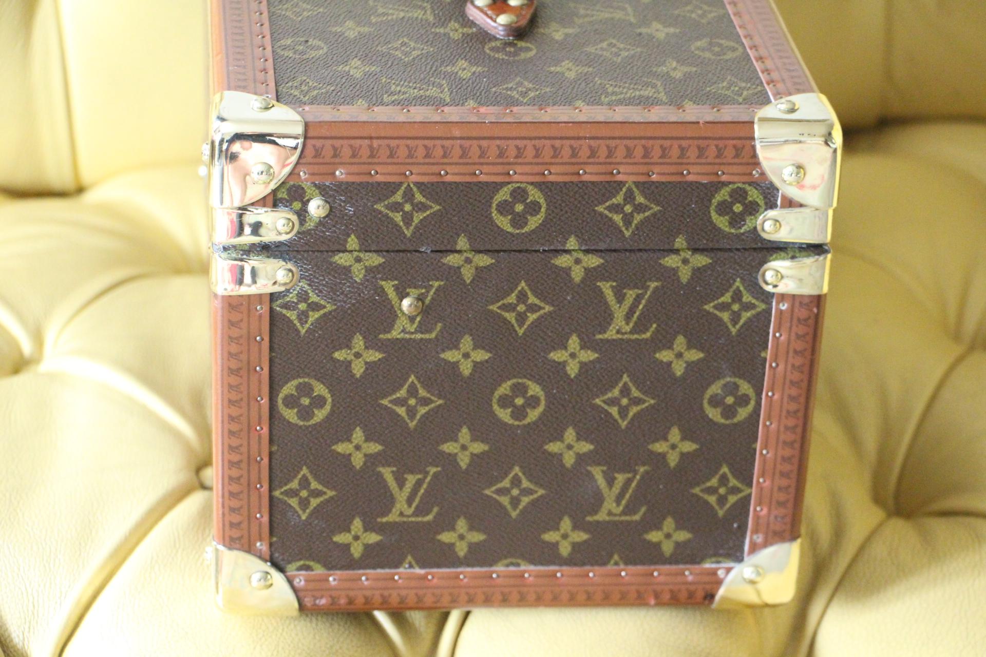 Louis Vuitton Train Case, Louis Vuitton Boite Pharmacie, Louis Vuitton Case 1 2