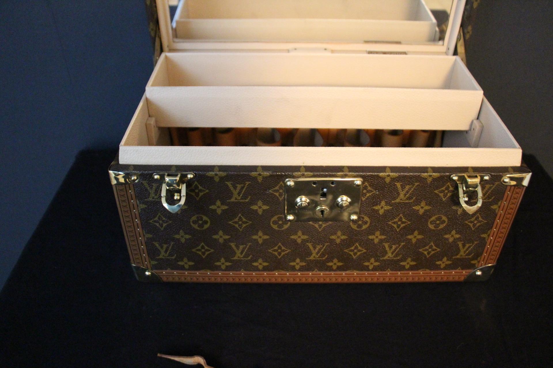 Louis Vuitton Train Case, Louis Vuitton Boite Pharmacie, Louis Vuitton Case  For Sale 10