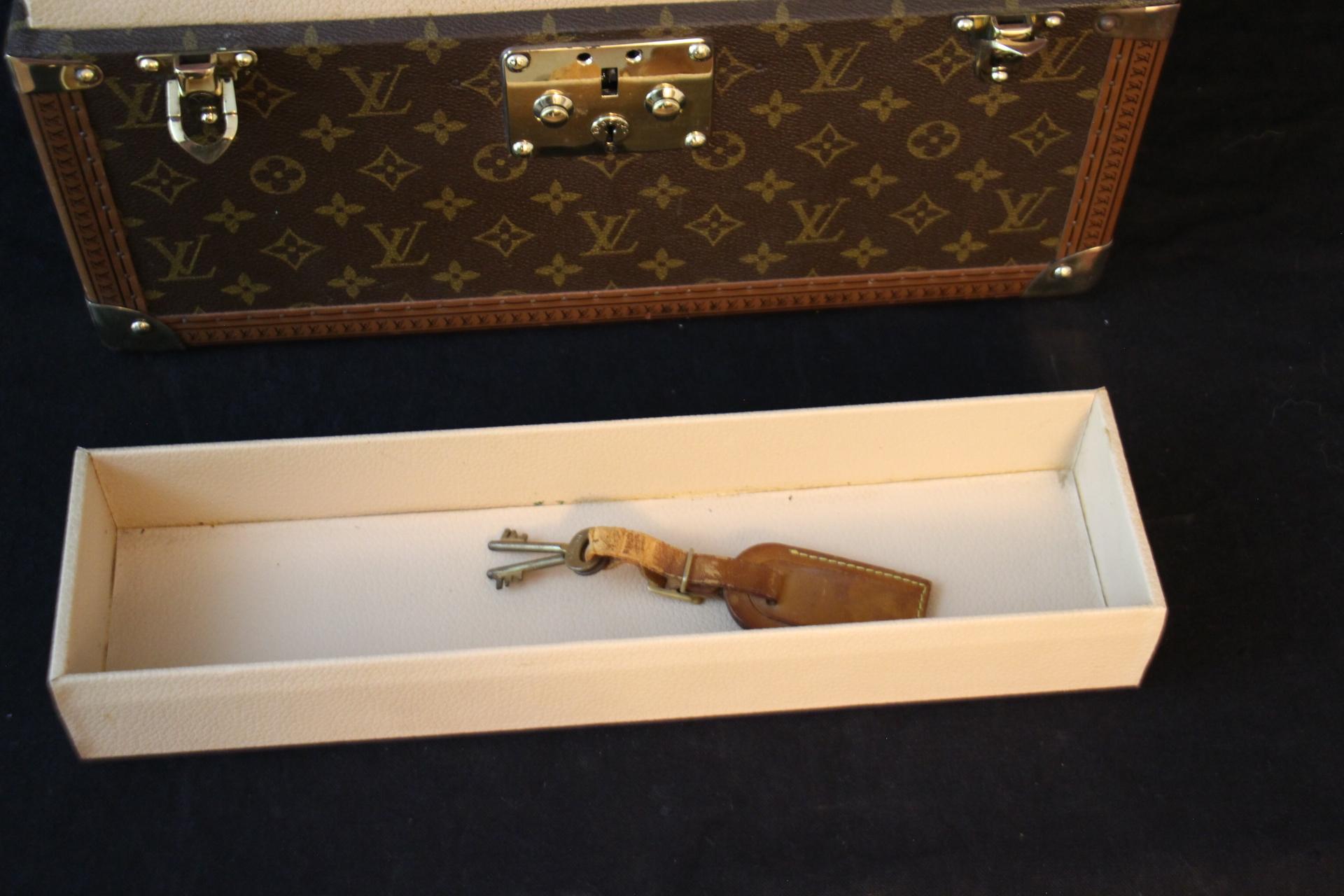 Louis Vuitton Train Case, Louis Vuitton Boite Pharmacie, Louis Vuitton Case  For Sale 10