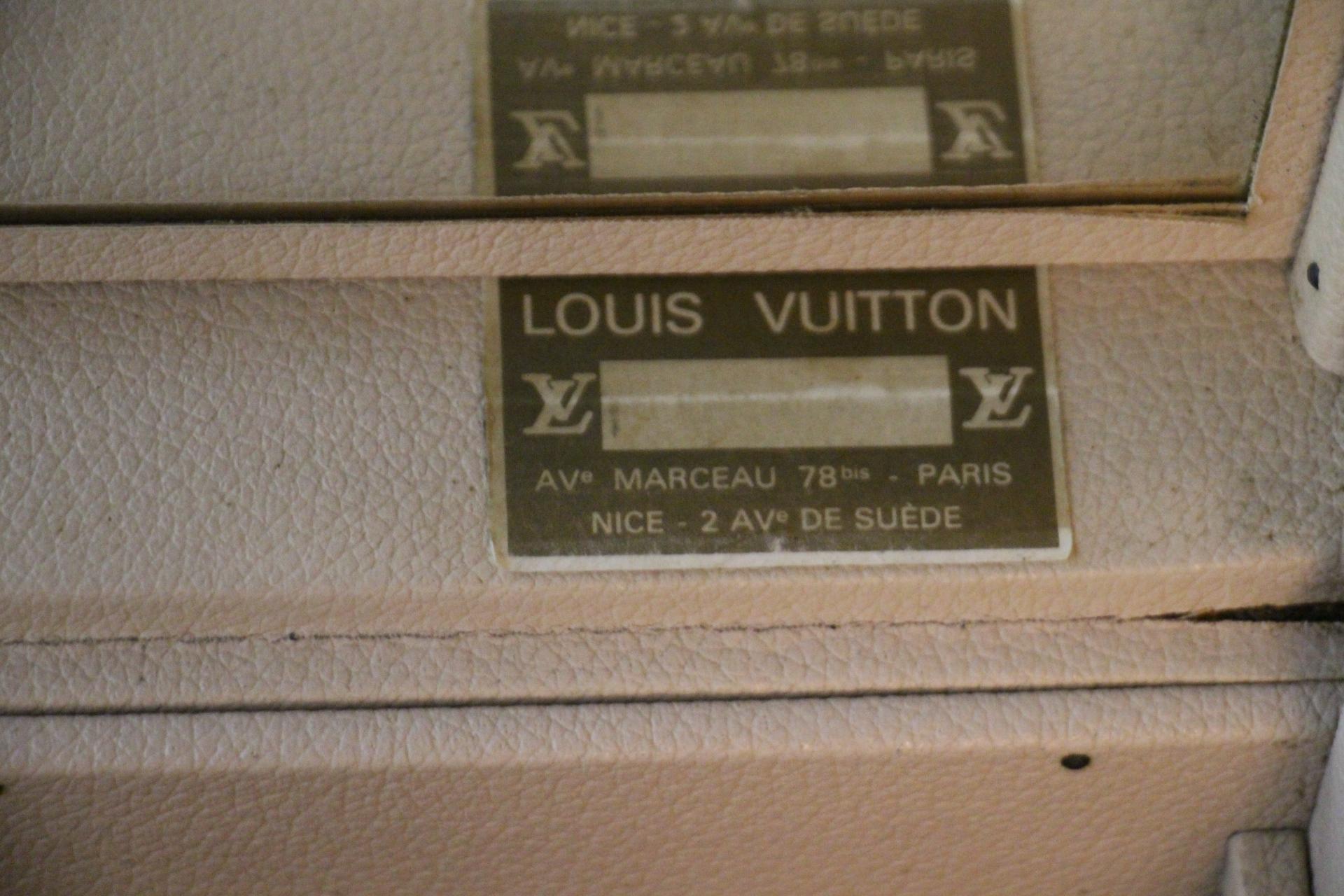 Louis Vuitton Train Case, Louis Vuitton Boite Pharmacie, Louis Vuitton Case  For Sale 12