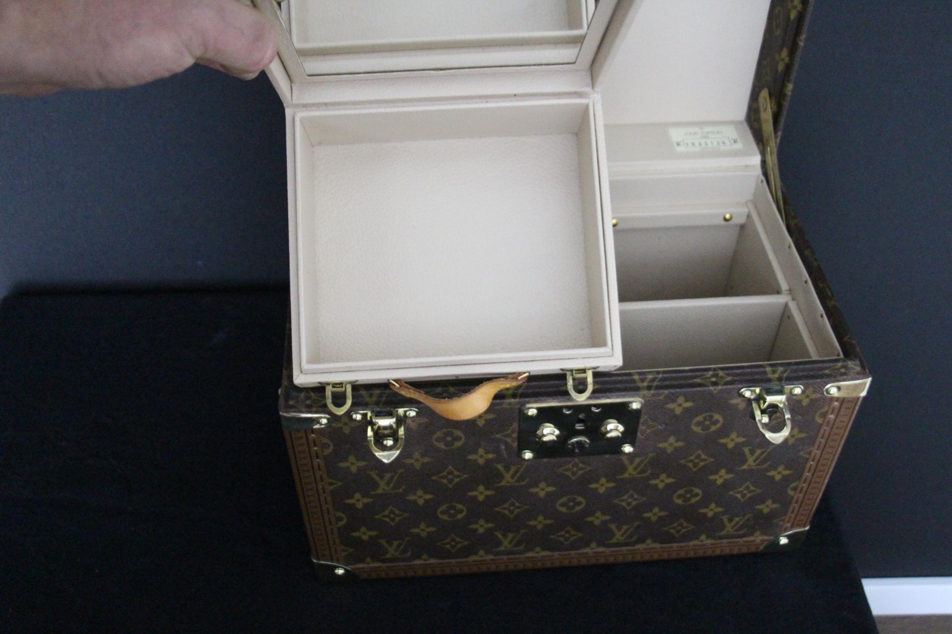 Louis Vuitton Train Case, Louis Vuitton Boite Pharmacie, Louis Vuitton Case For Sale 11