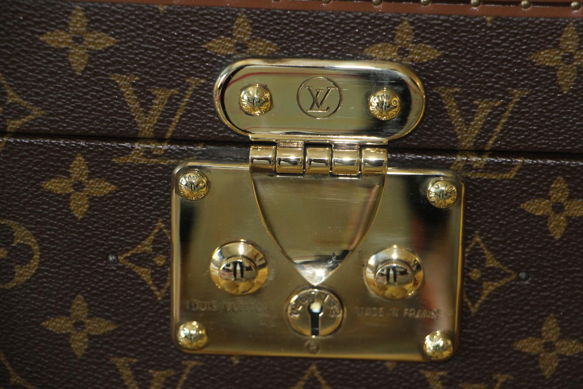 Brown Louis Vuitton Train Case, Louis Vuitton Boite Pharmacie, Louis Vuitton Case