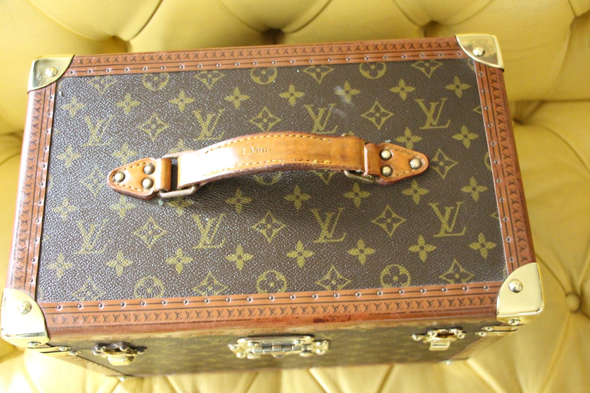 Black Louis Vuitton Train Case, Louis Vuitton Boite Pharmacie, Louis Vuitton Case  For Sale