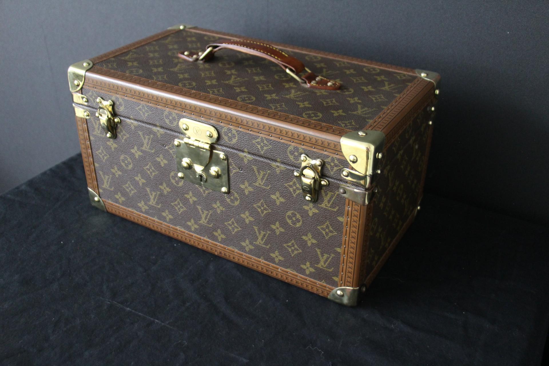 Black Louis Vuitton Train Case, Louis Vuitton Boite Pharmacie, Louis Vuitton Case For Sale