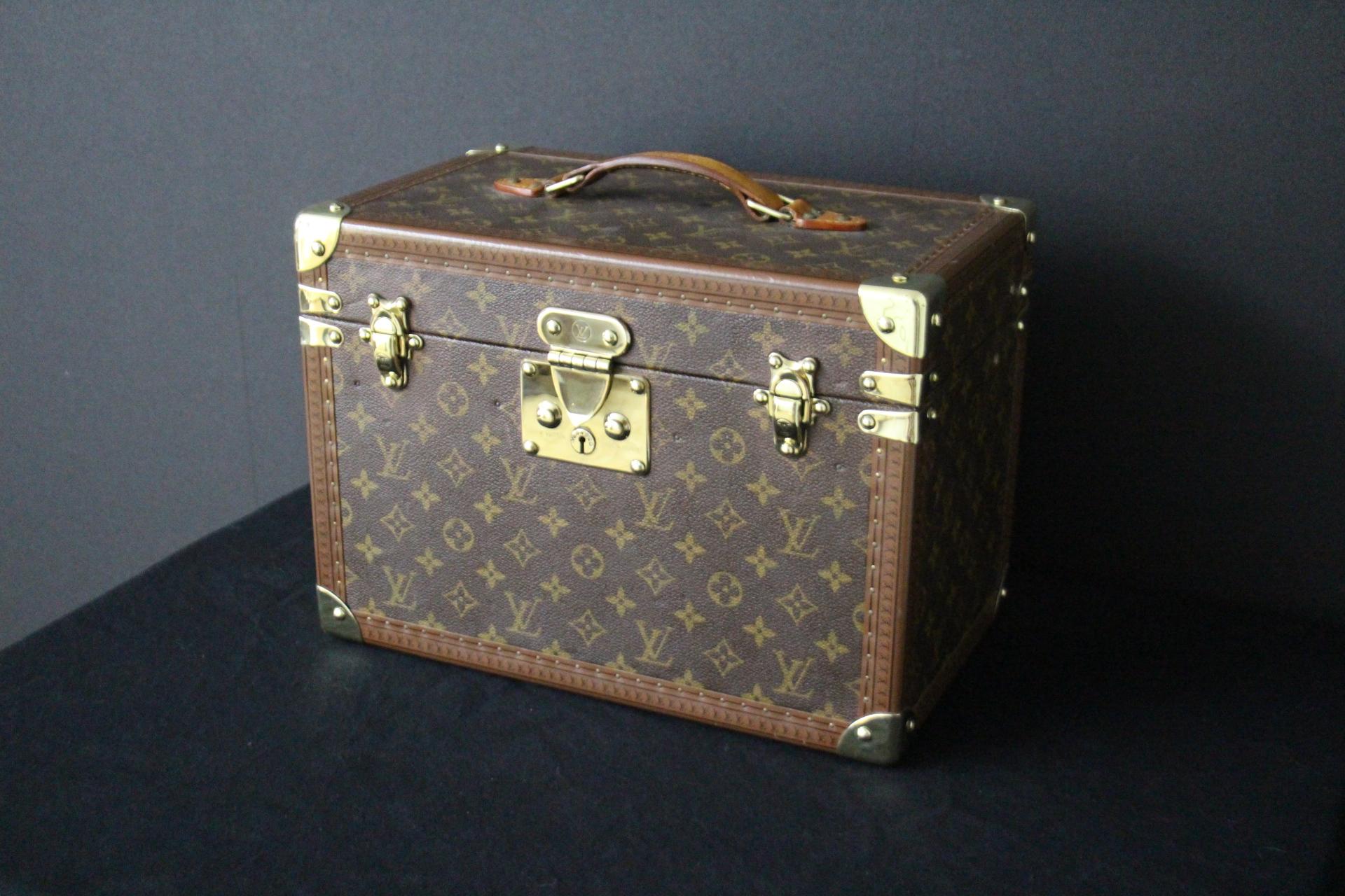 Brown Louis Vuitton Train Case, Louis Vuitton Boite Pharmacie, Louis Vuitton Case For Sale