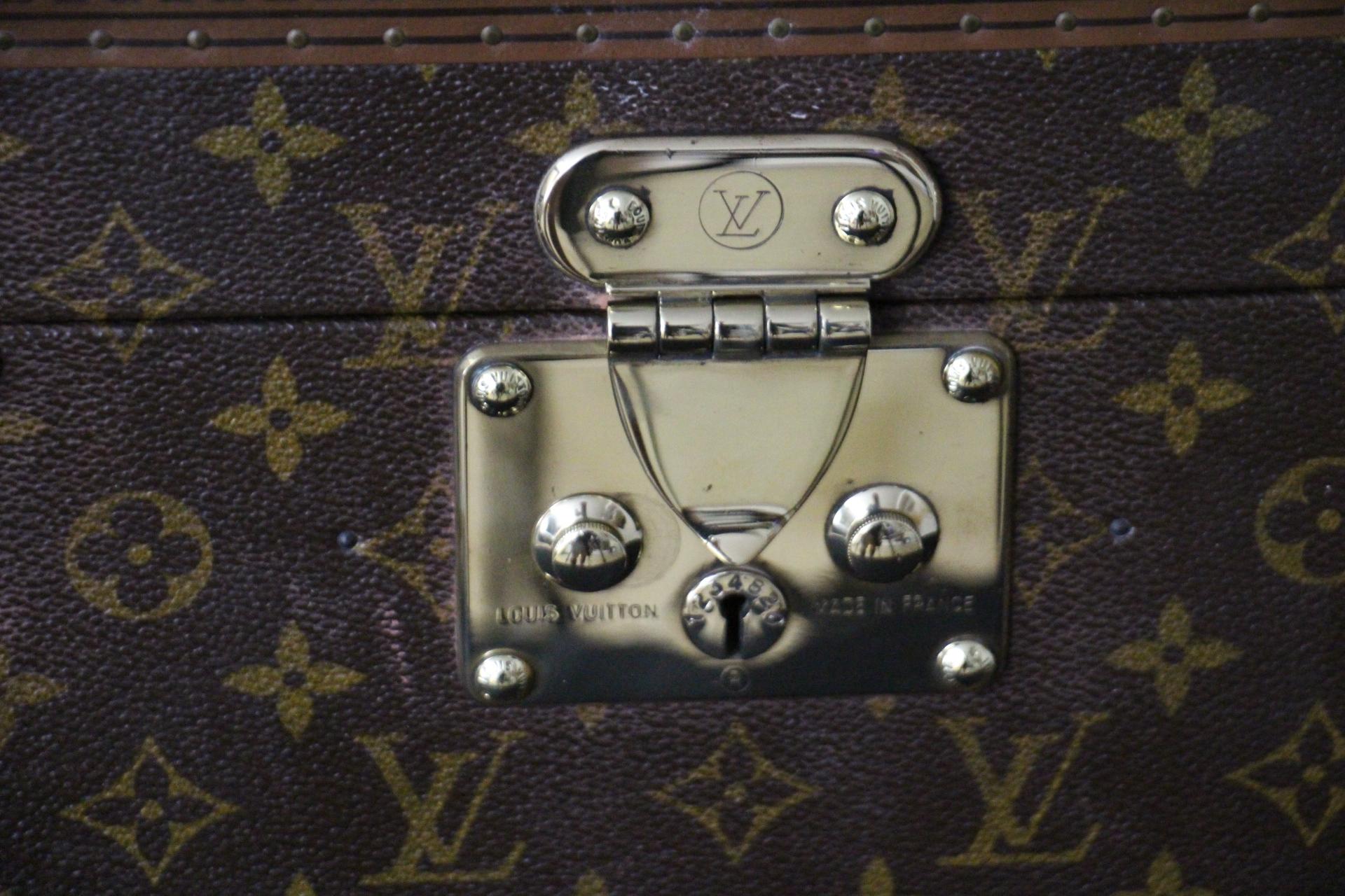 Women's or Men's Louis Vuitton Train Case, Louis Vuitton Boite Pharmacie, Louis Vuitton Case For Sale