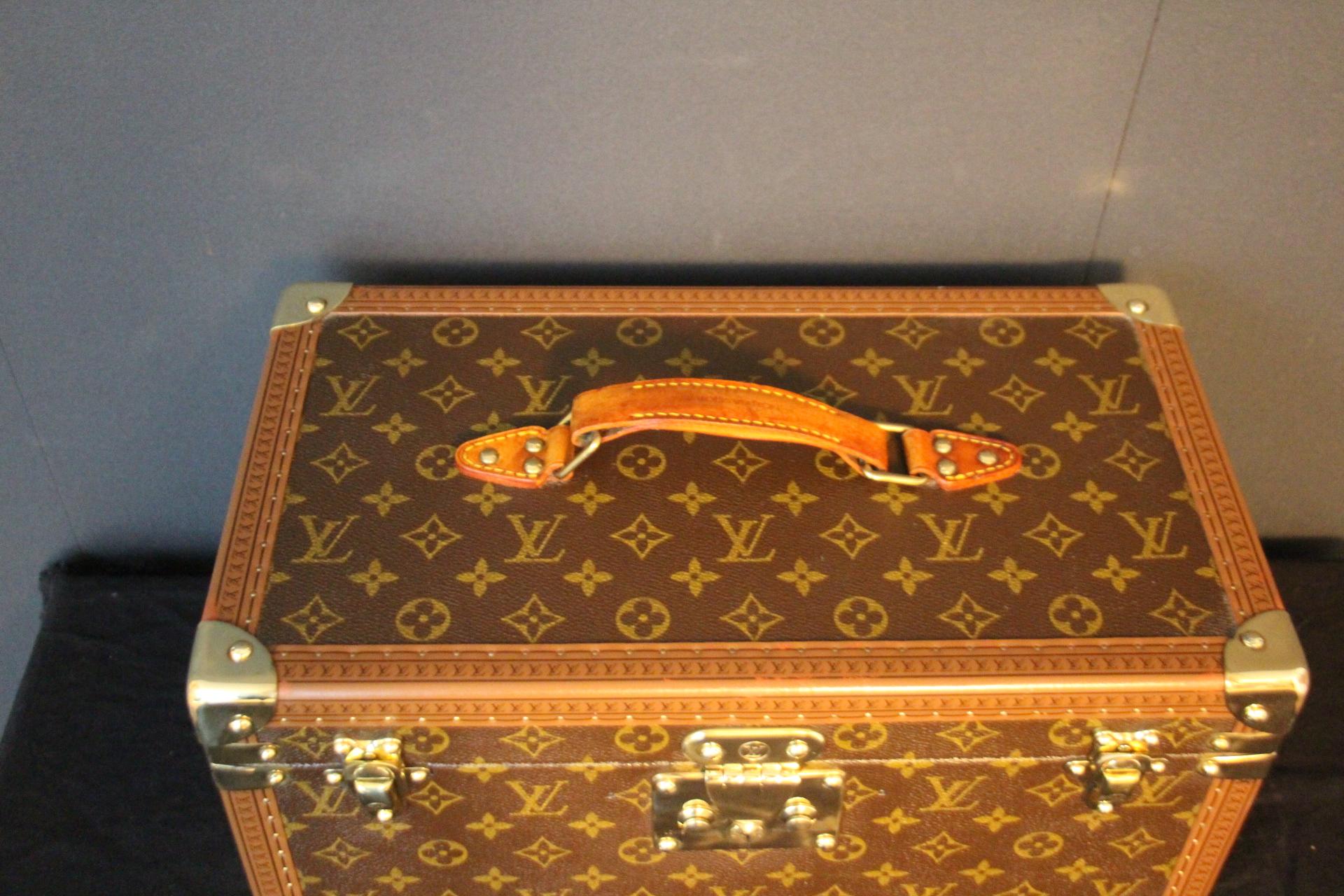 Louis Vuitton Train Case, Louis Vuitton Boite Pharmacie, Louis Vuitton Case  For Sale 3