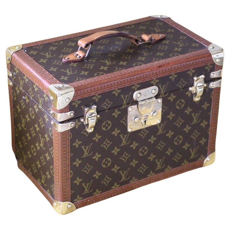 Louis Vuitton Train Case, Louis Vuitton Boite Pharmacie, Louis Vuitton Case  For Sale
