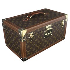 Vintage Louis Vuitton Train Case, Louis Vuitton Boite Pharmacie, Louis Vuitton Case 