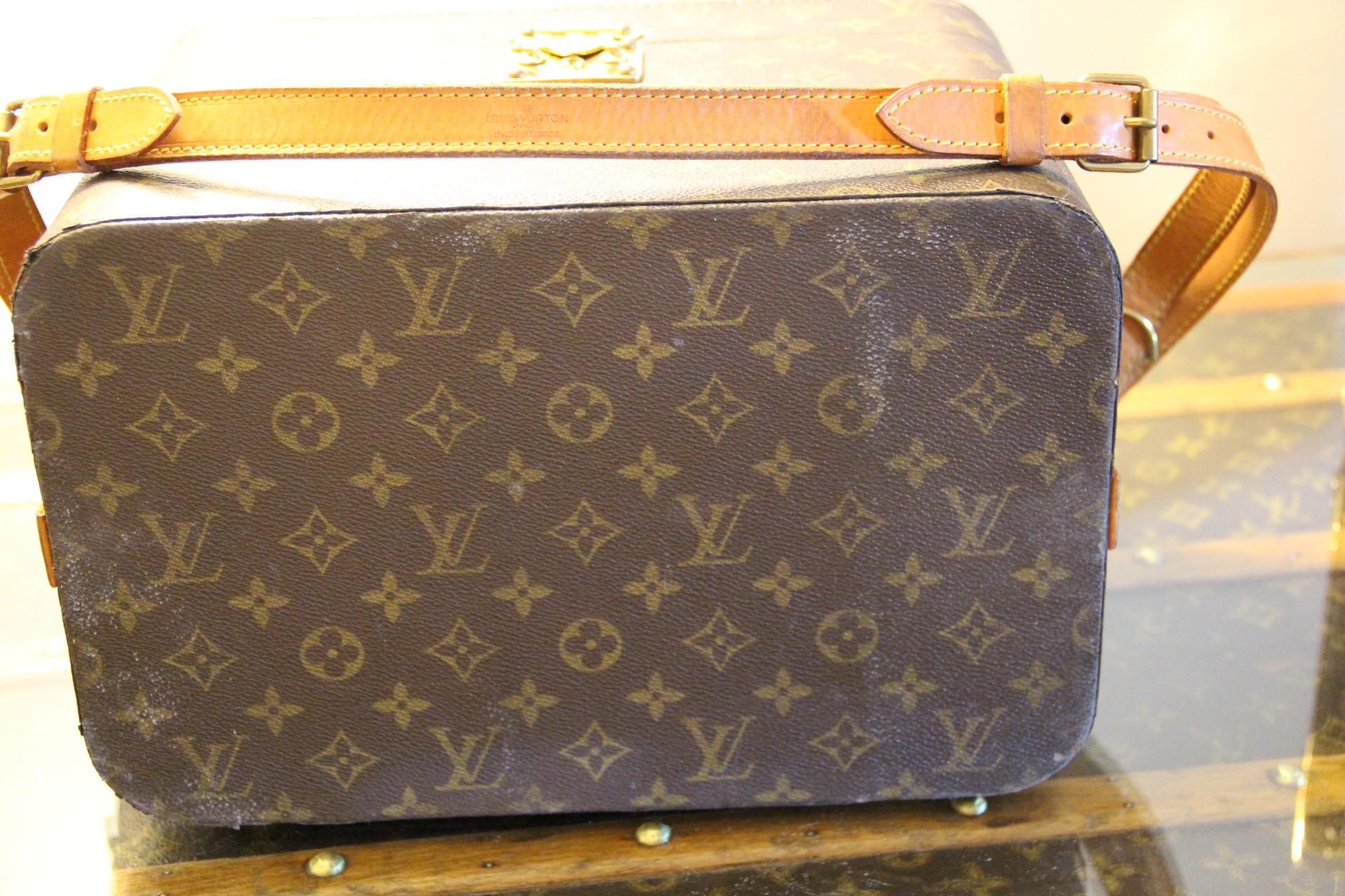 Louis Vuitton Train Case, Louis Vuitton Jewelry Case, Louis Vuitton Beauty Case For Sale 5