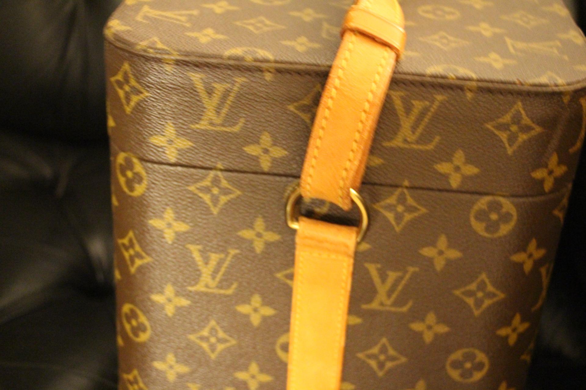 Louis Vuitton Train Case, Louis Vuitton Jewelry Case, Louis Vuitton Beauty Case 9