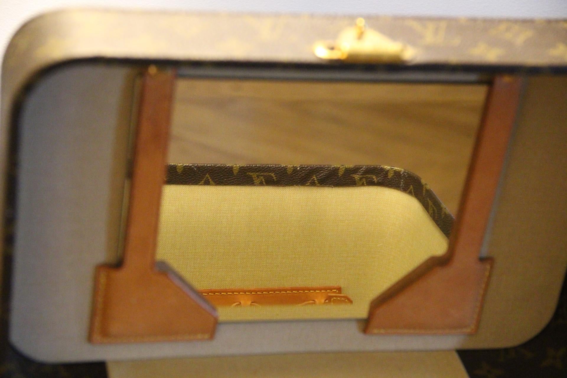 Louis Vuitton Train Case, Louis Vuitton Jewelry Case, Louis Vuitton Beauty Case For Sale 11