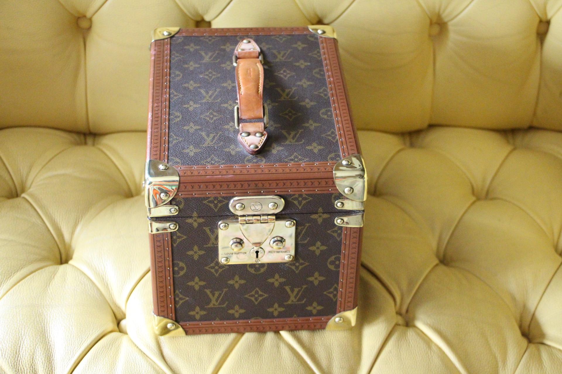 French Louis Vuitton Train Case, Louis Vuitton Beauty Case