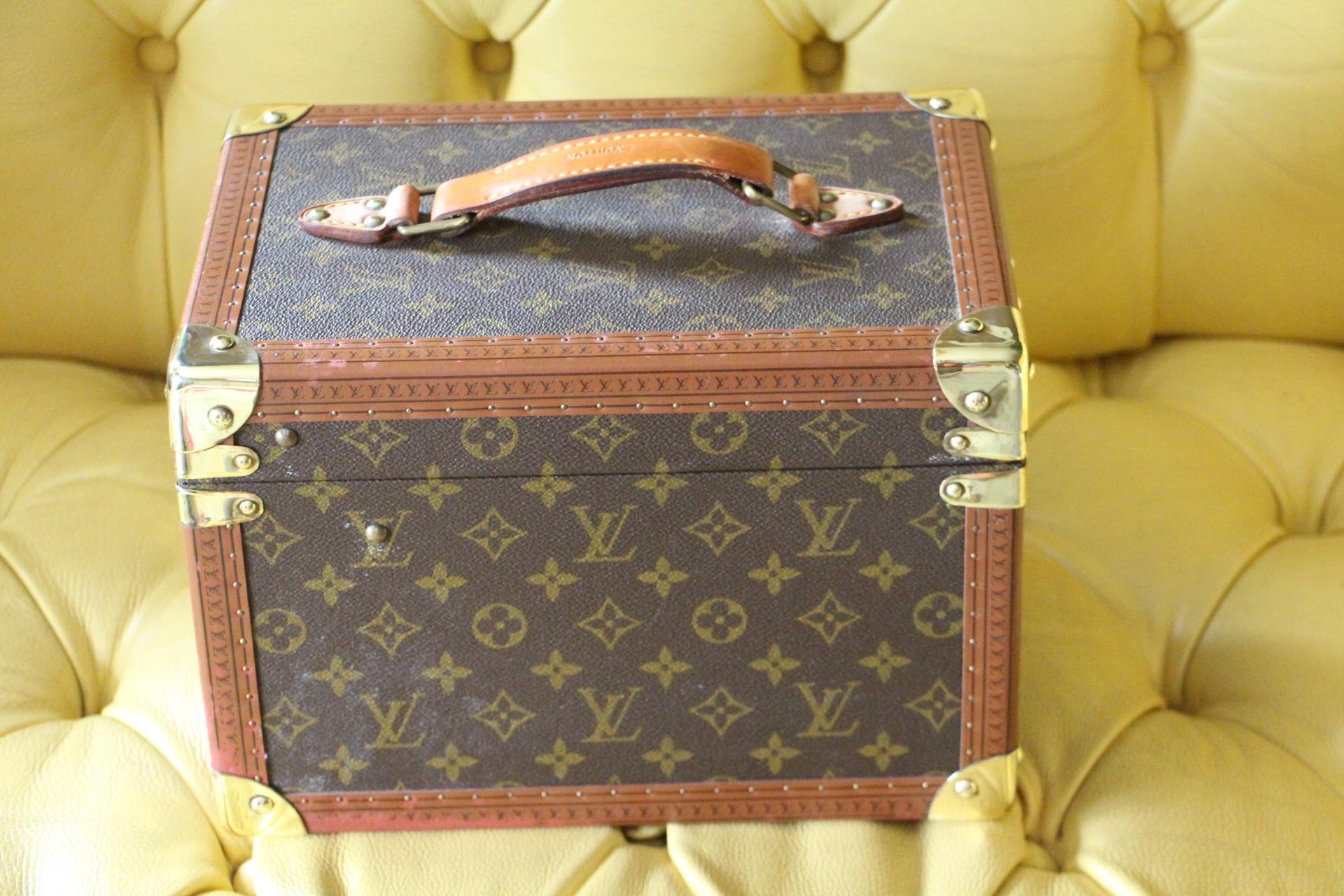 Louis Vuitton Train Case, Louis Vuitton Beauty Case In Good Condition In Saint-Ouen, FR