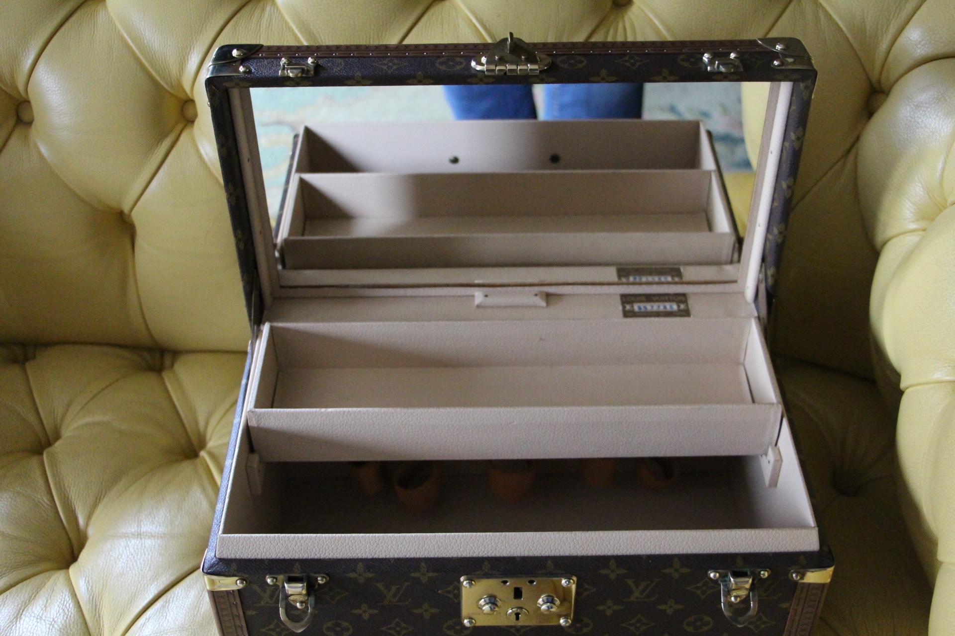 Louis Vuitton Train Case, Louis Vuitton Jewelry Case, Louis Vuitton Beauty Case 8