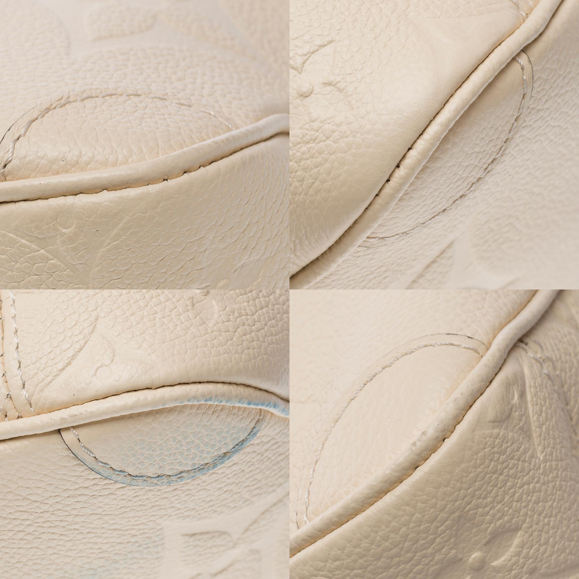 Louis Vuitton Trianon PM handbag strap in Cream White monogram calf leather, GHW For Sale 7