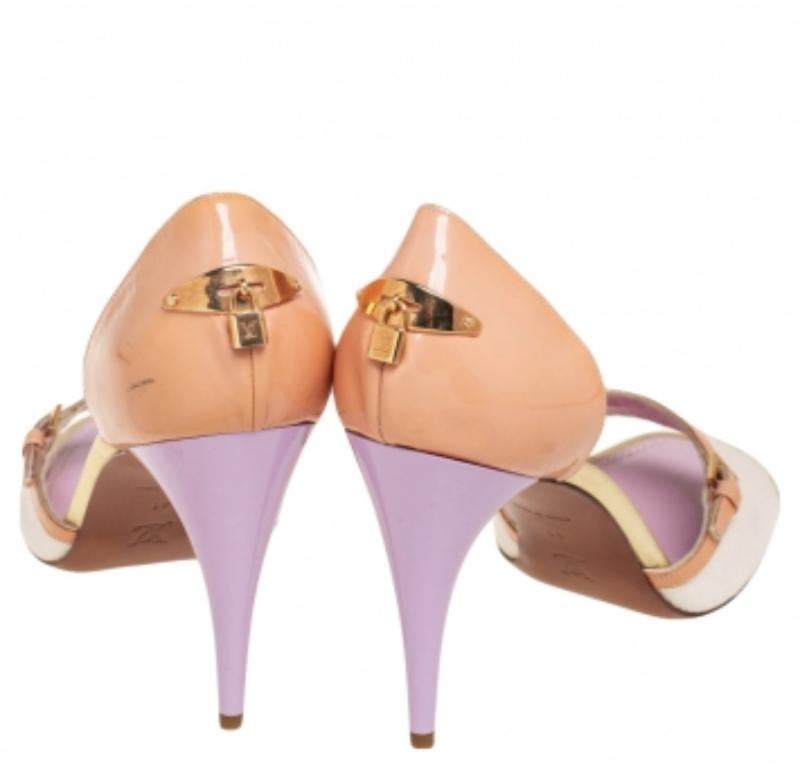 Louis Vuitton Lienzo tricolor y charol D'orsay Peep Toe Bombas Tamaño 41 en venta 2