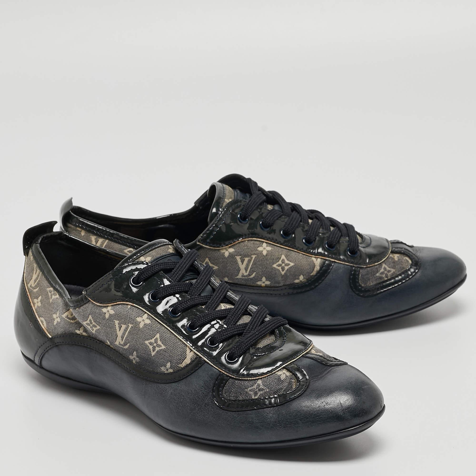 Louis Vuitton Tricolor Leather and Monogram Canvas Low Top Sneakers Size 37 For Sale 3
