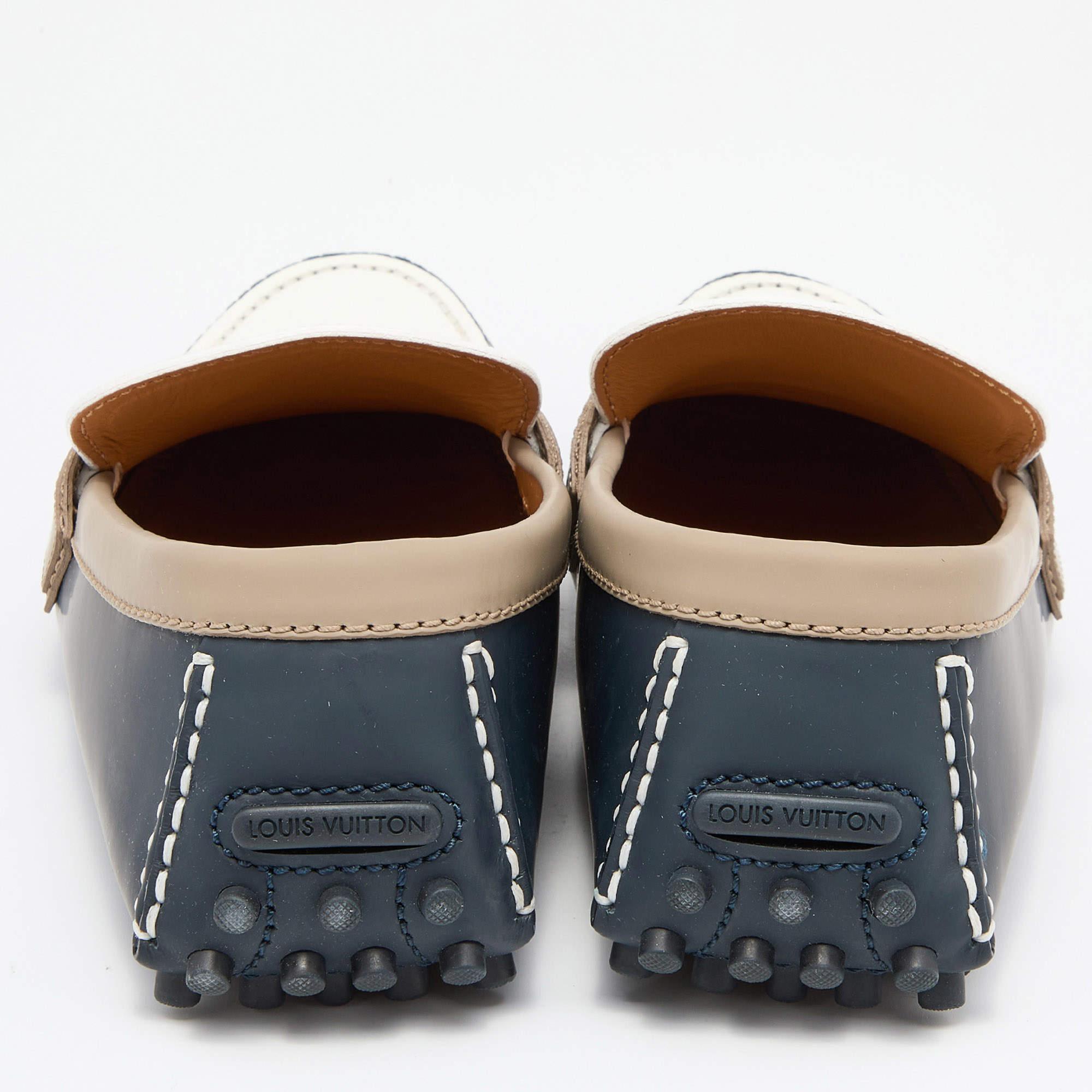 Louis Vuitton Tricolor Leather Hockenheim Loafers Size 42.5 In Excellent Condition In Dubai, Al Qouz 2