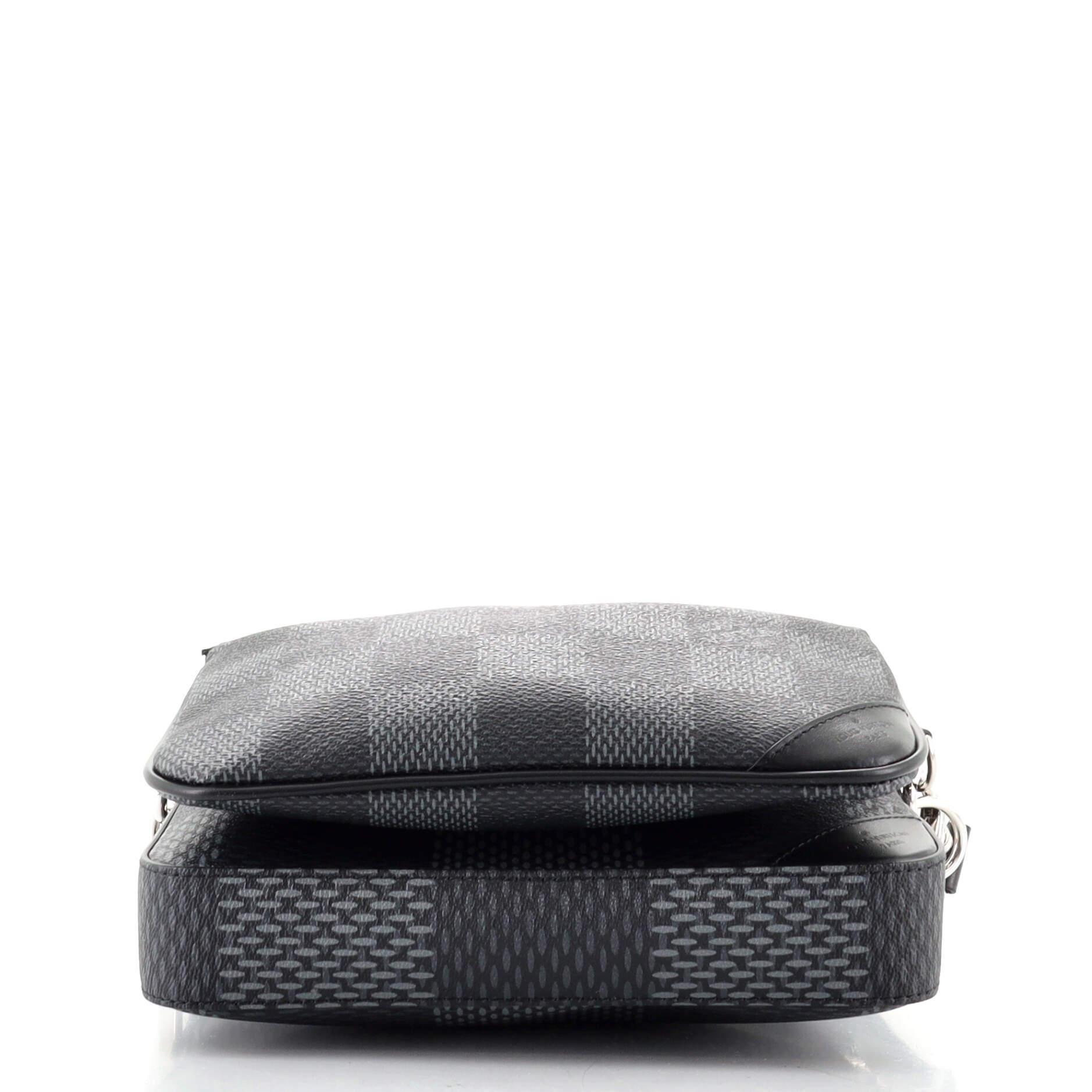 Louis Vuitton Trio Messenger Bag Limited Edition Damier Graphite 3D In Good Condition In NY, NY