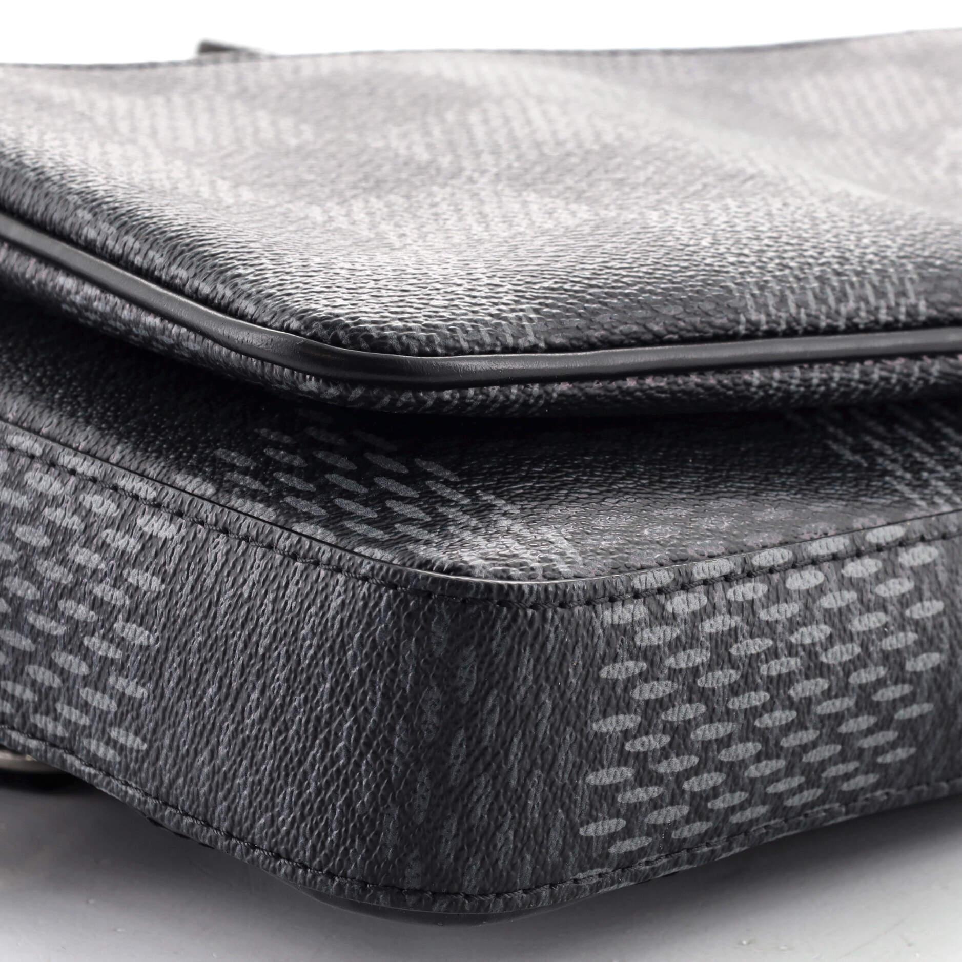 Louis Vuitton Trio Messenger Bag Limited Edition Damier Graphite 3D 1