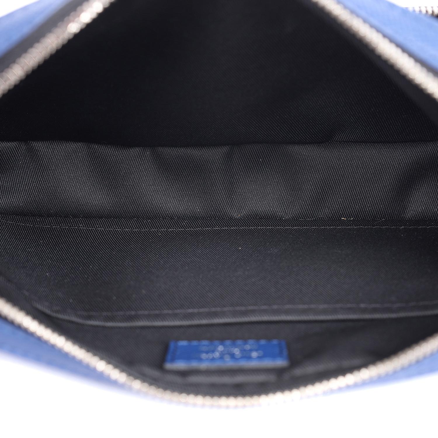 Louis Vuitton Trio Messenger Bag Monogramm Taigarama Kobaltblau im Angebot 6
