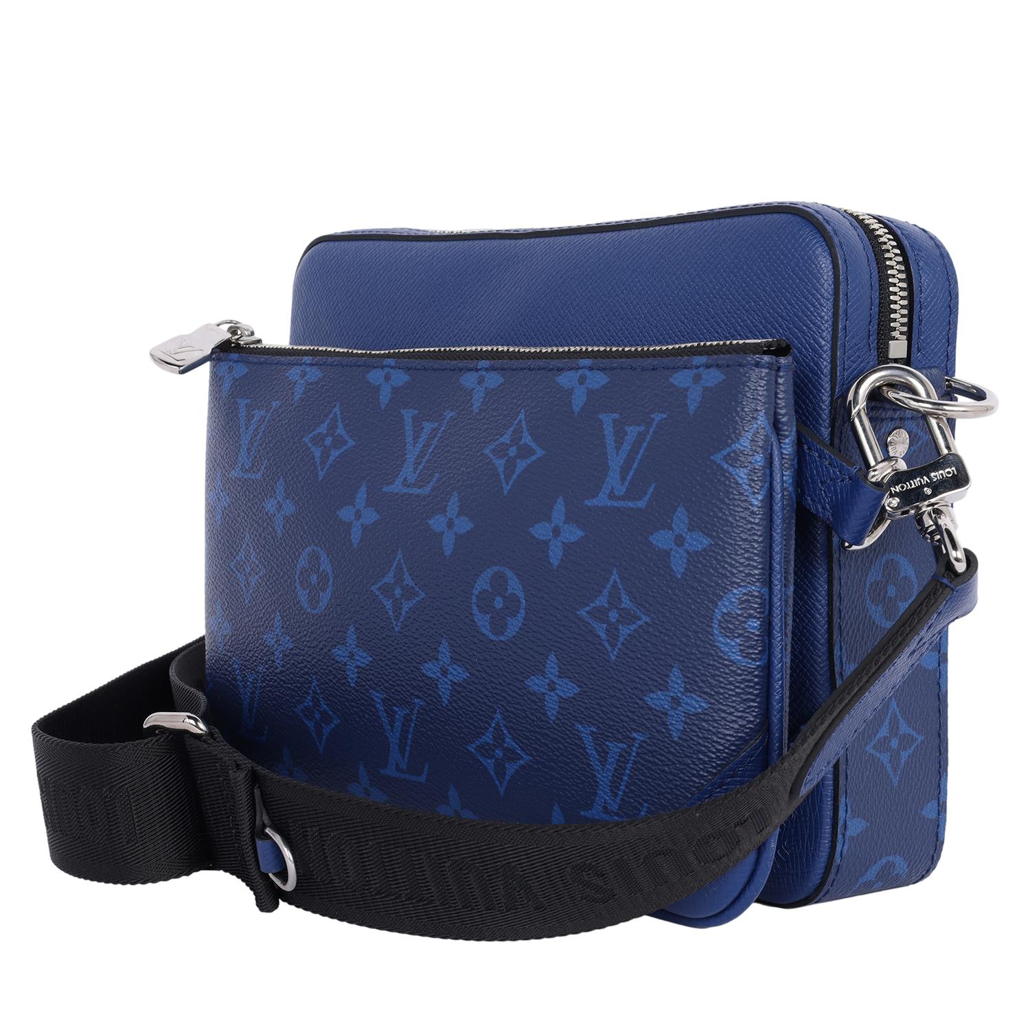 Louis Vuitton Trio Messenger Bag Monogramm Taigarama Kobaltblau für Damen oder Herren im Angebot