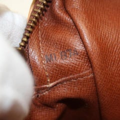 Louis Vuitton Trocadero 868805 Beige Leather Cross Body Bag