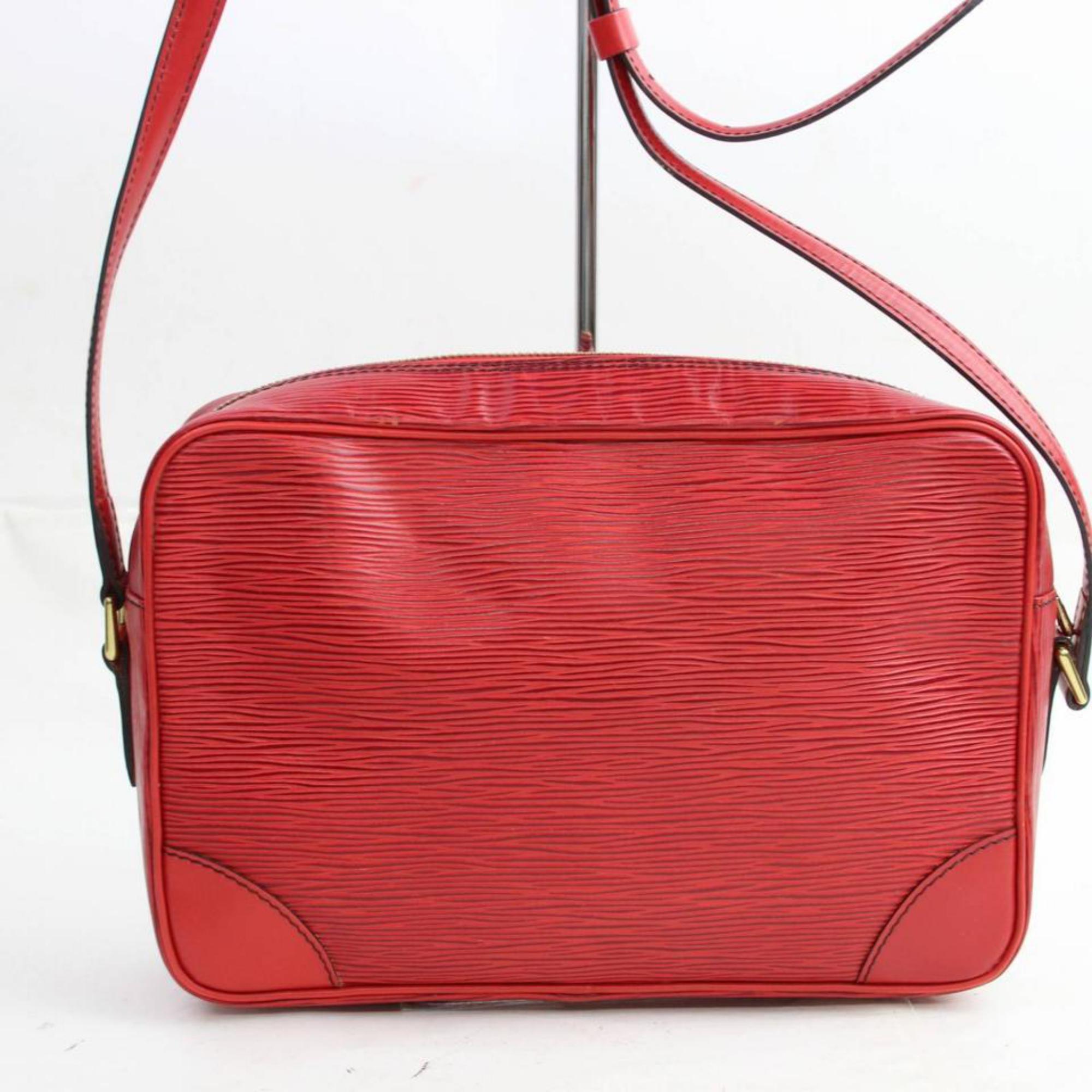 Louis Vuitton Trocadero Epi 866816 Red Leather Cross Body Bag For Sale 6